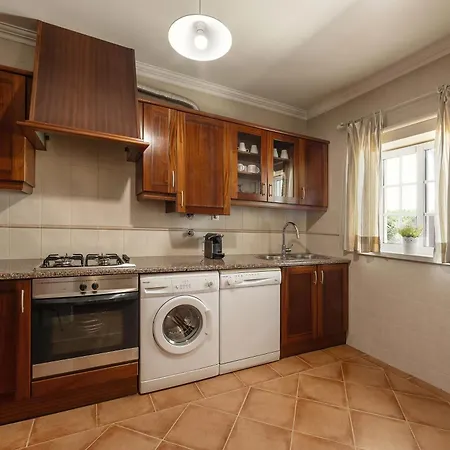 Vakantiehuis Casa Burgues Mar & Lagoa *